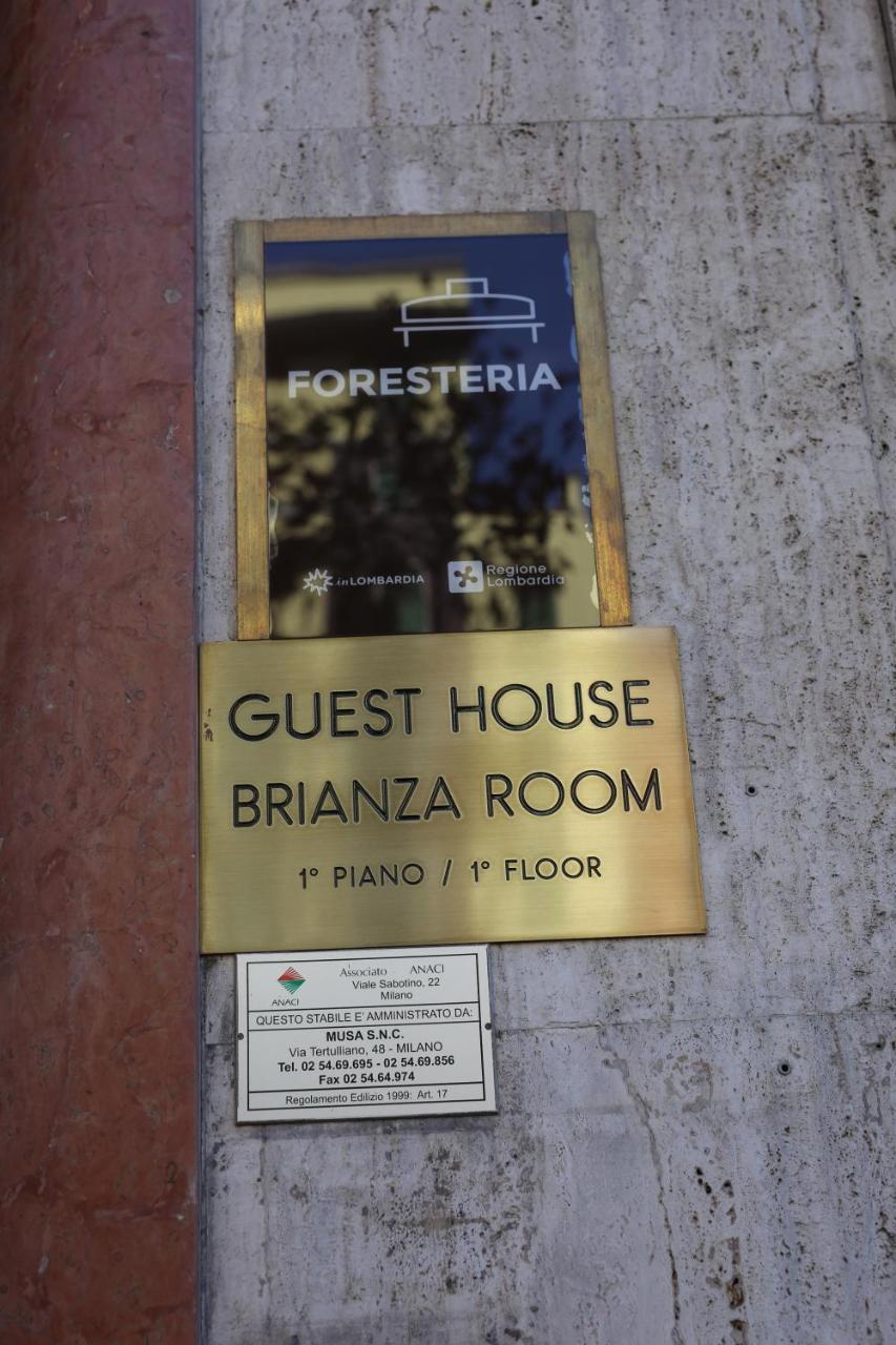 Guest House Brianza Room Милан Экстерьер фото